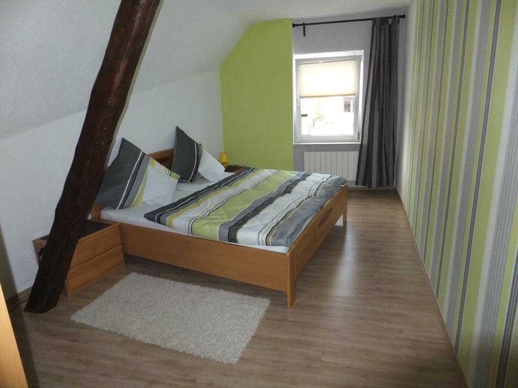 Haus Margarete Apartment Zell an der Mosel Exterior foto